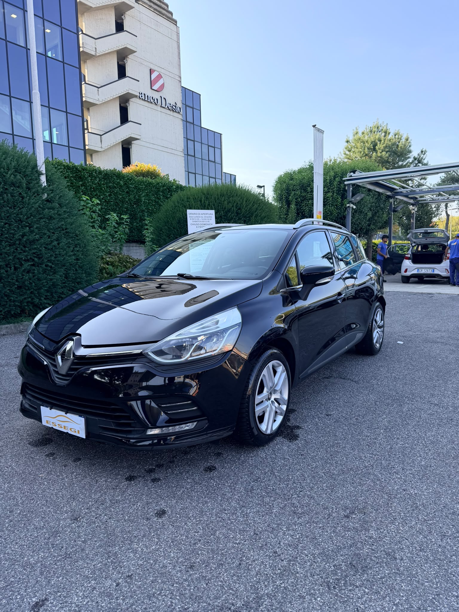 
								RENAULT CLIO SPORTER Tce full									
